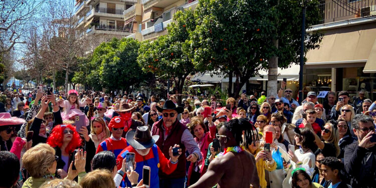 Παλμός, Χρώμα Και Κέφι Στο Καρναβάλι Του Παλαιού Φαλήρου 2024 – Φωτορεπορτάζ